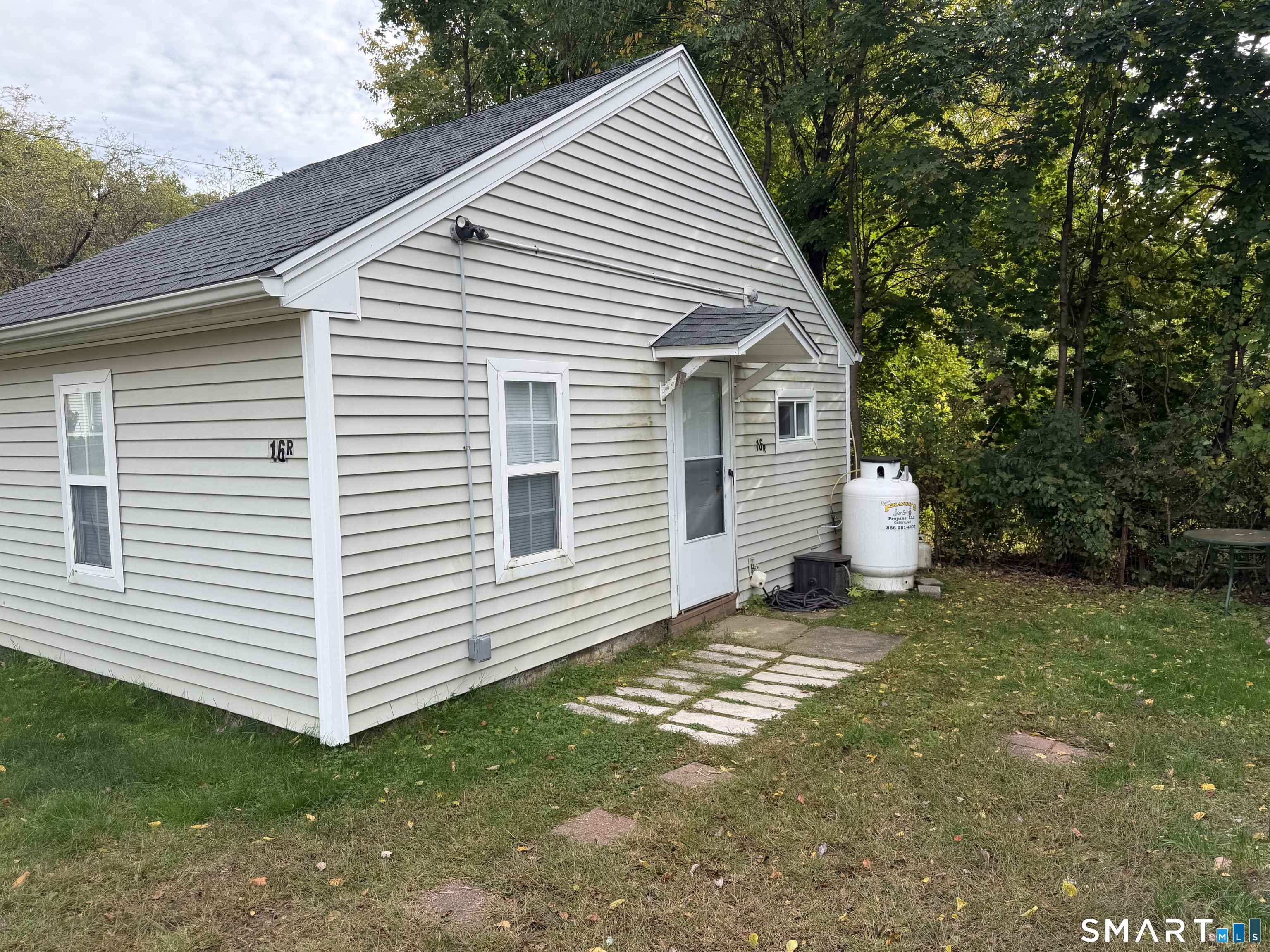 16 Housatonic Terrace Seymour CT 06483