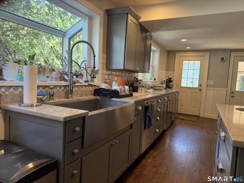 112 Wayland Street North Haven CT 06473