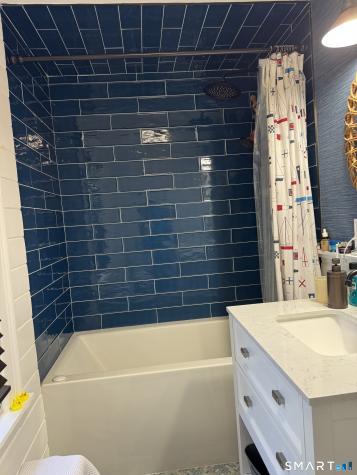 112 Wayland Street North Haven CT 06473