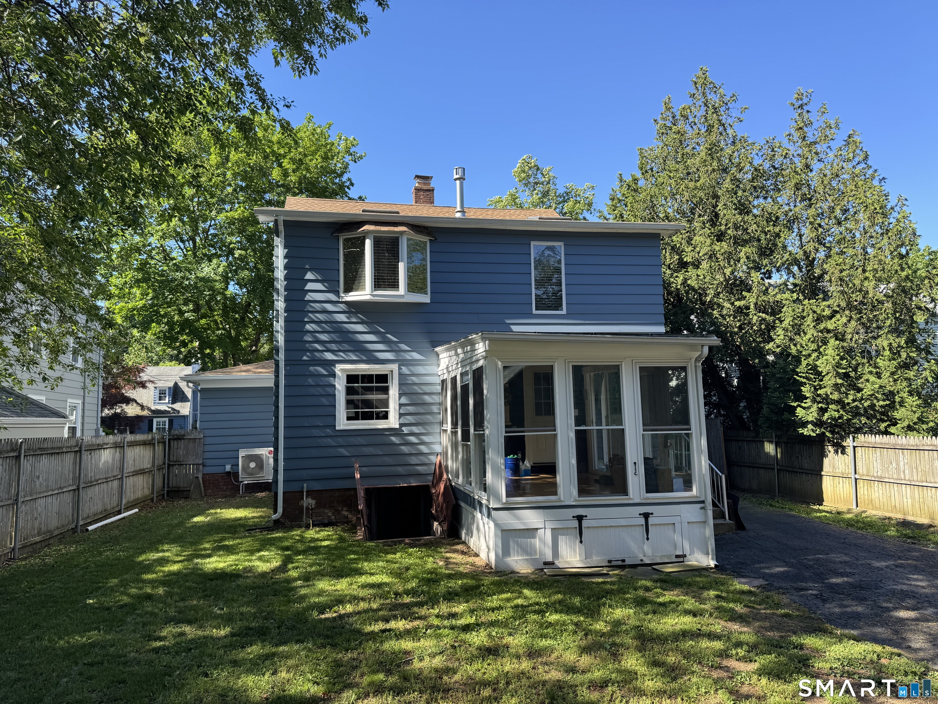 112 Wayland Street North Haven CT 06473