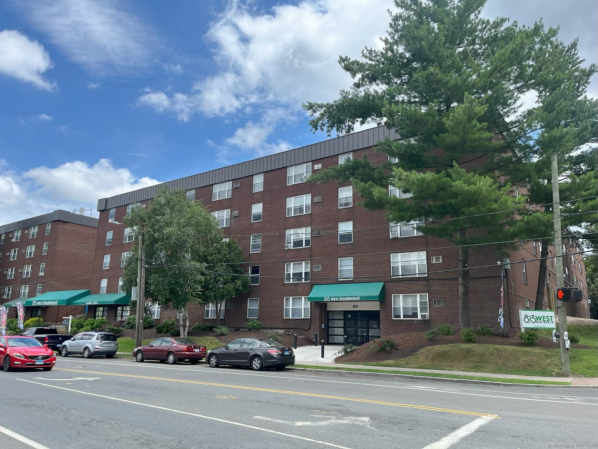 891 West Boulevard Hartford CT 06105