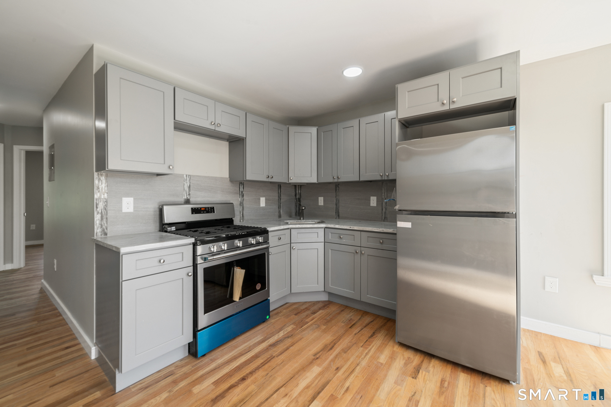 49 Hill Street Waterbury CT 06704