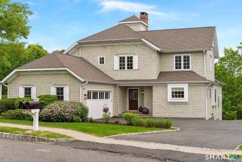 9 Damia Drive Danbury CT 06810