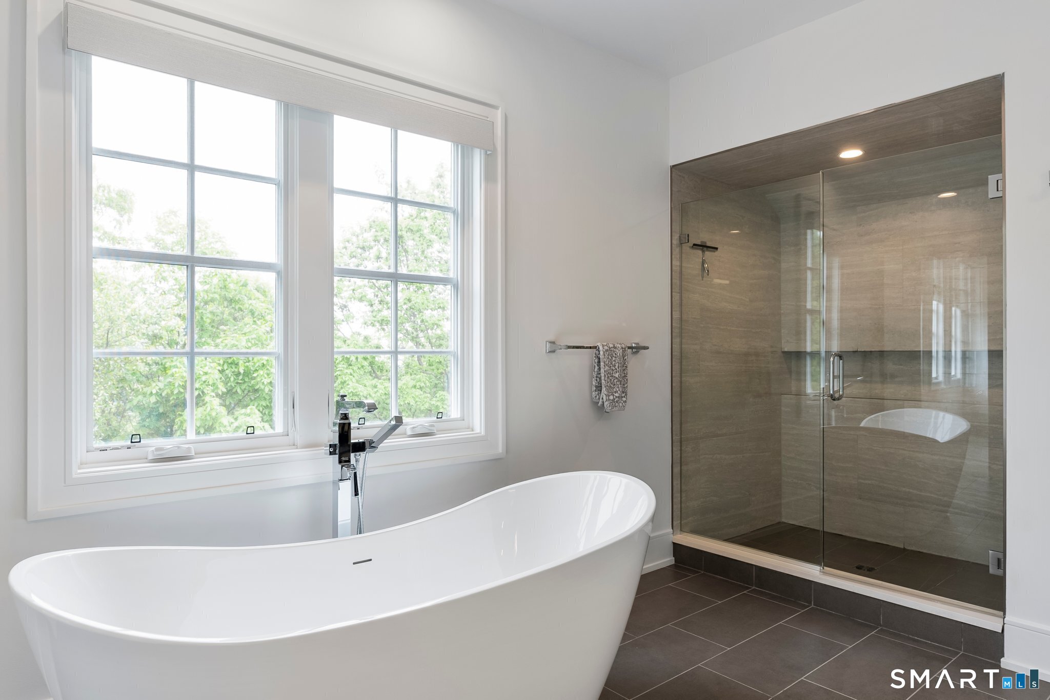 9 Damia Drive Danbury CT 06810