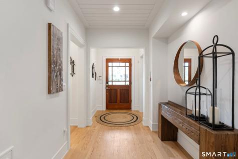 9 Damia Drive Danbury CT 06810