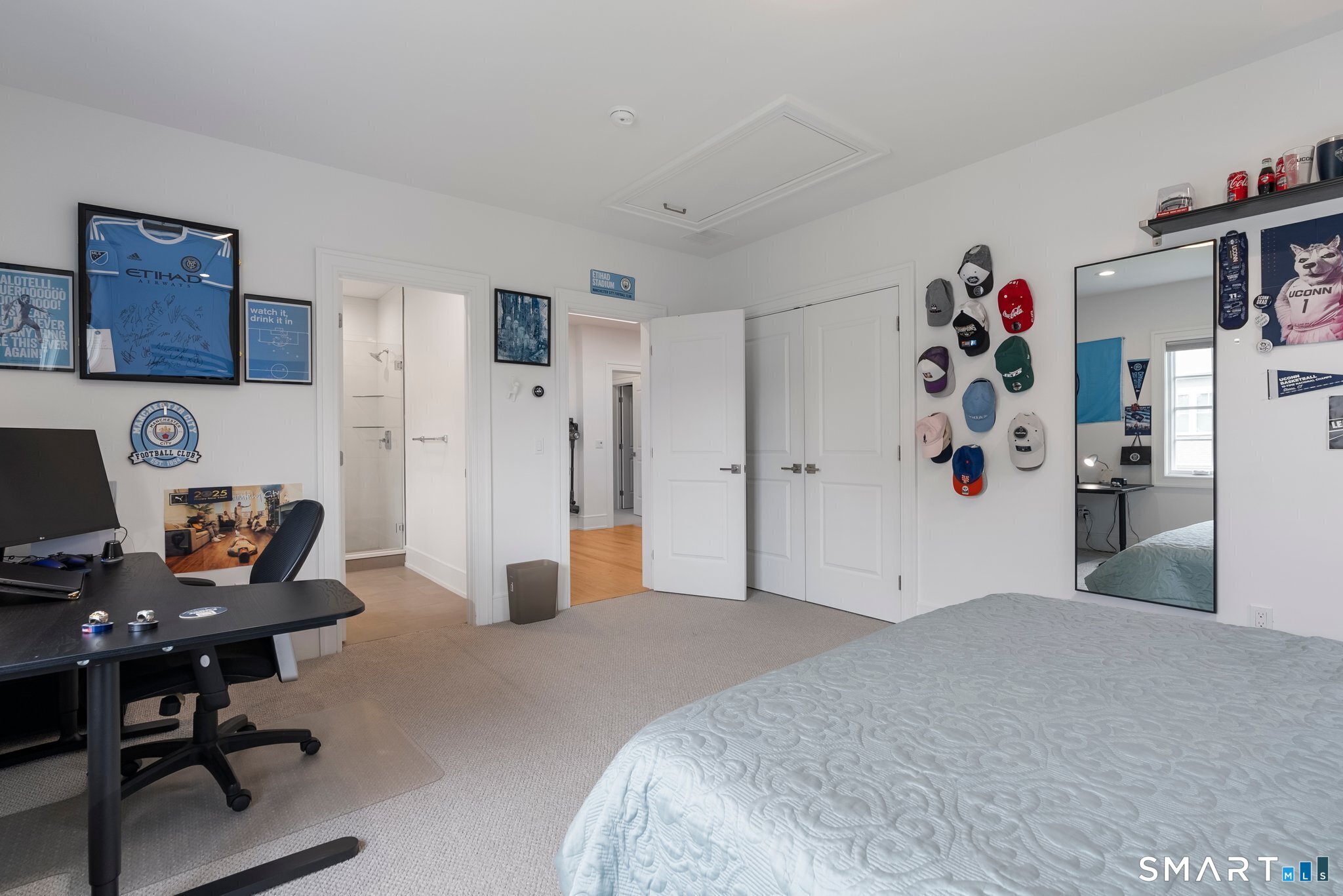 9 Damia Drive Danbury CT 06810