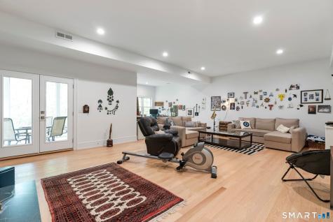 9 Damia Drive Danbury CT 06810