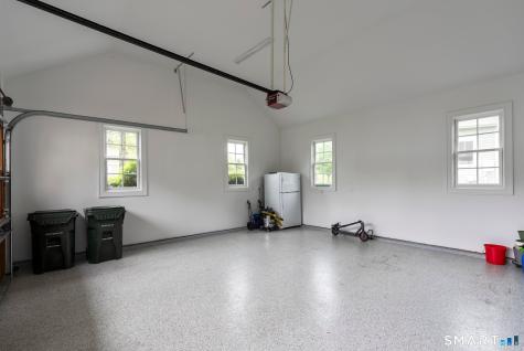 9 Damia Drive Danbury CT 06810