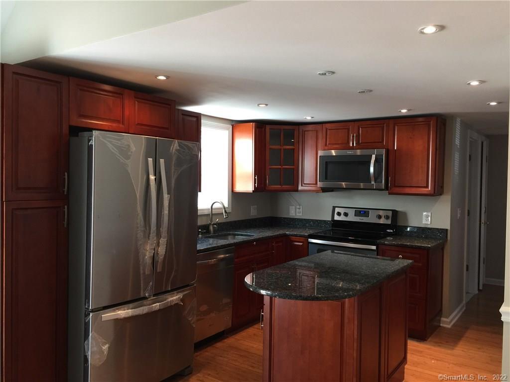 7 Bartlett Manor Norwalk CT 06850