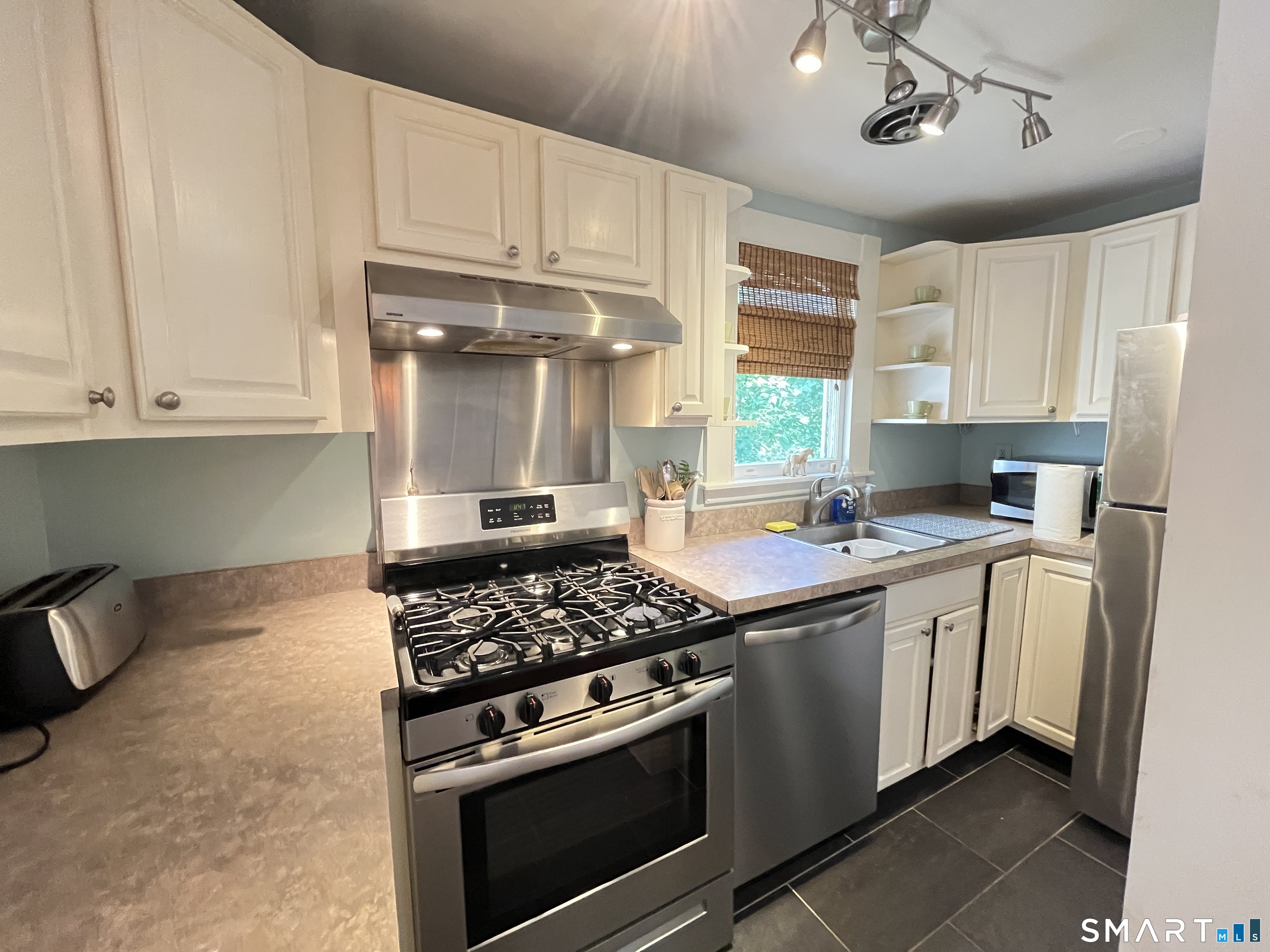 17 Anderson Street New Haven CT 06511