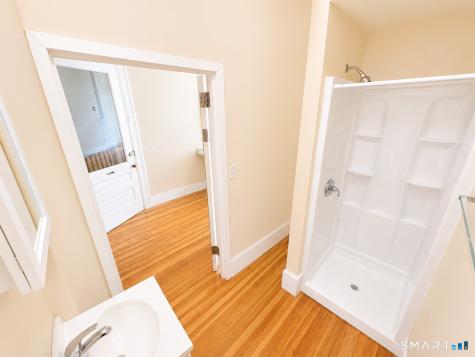 105 Bank Street Waterbury CT 06702