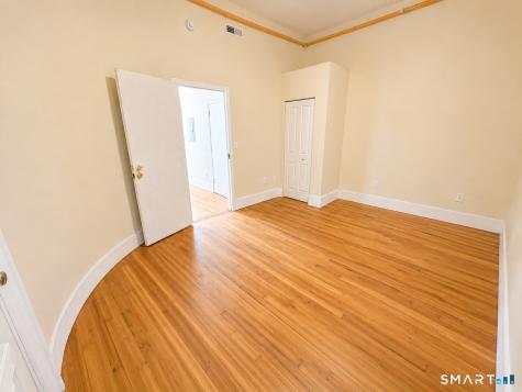 105 Bank Street Waterbury CT 06702