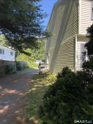 163 Pennsylvania Avenue East Lyme CT 06357