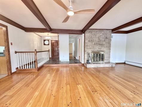 542 Lake Drive Guilford CT 06437