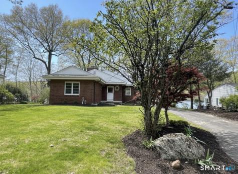 542 Lake Drive Guilford CT 06437