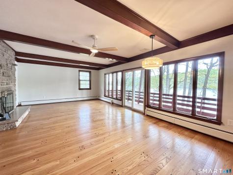 542 Lake Drive Guilford CT 06437
