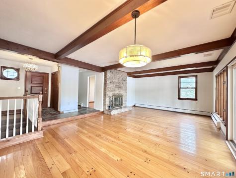542 Lake Drive Guilford CT 06437