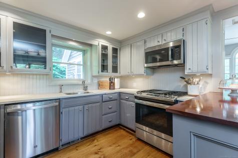 102 Westwoods Road Sharon CT 06069