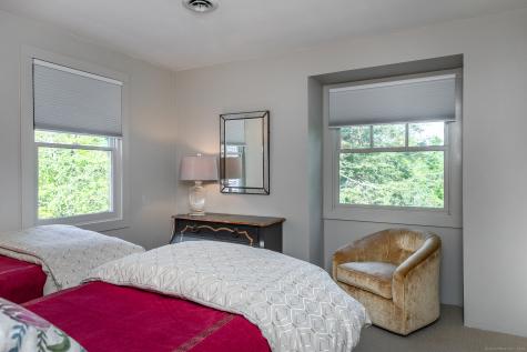 102 Westwoods Road Sharon CT 06069