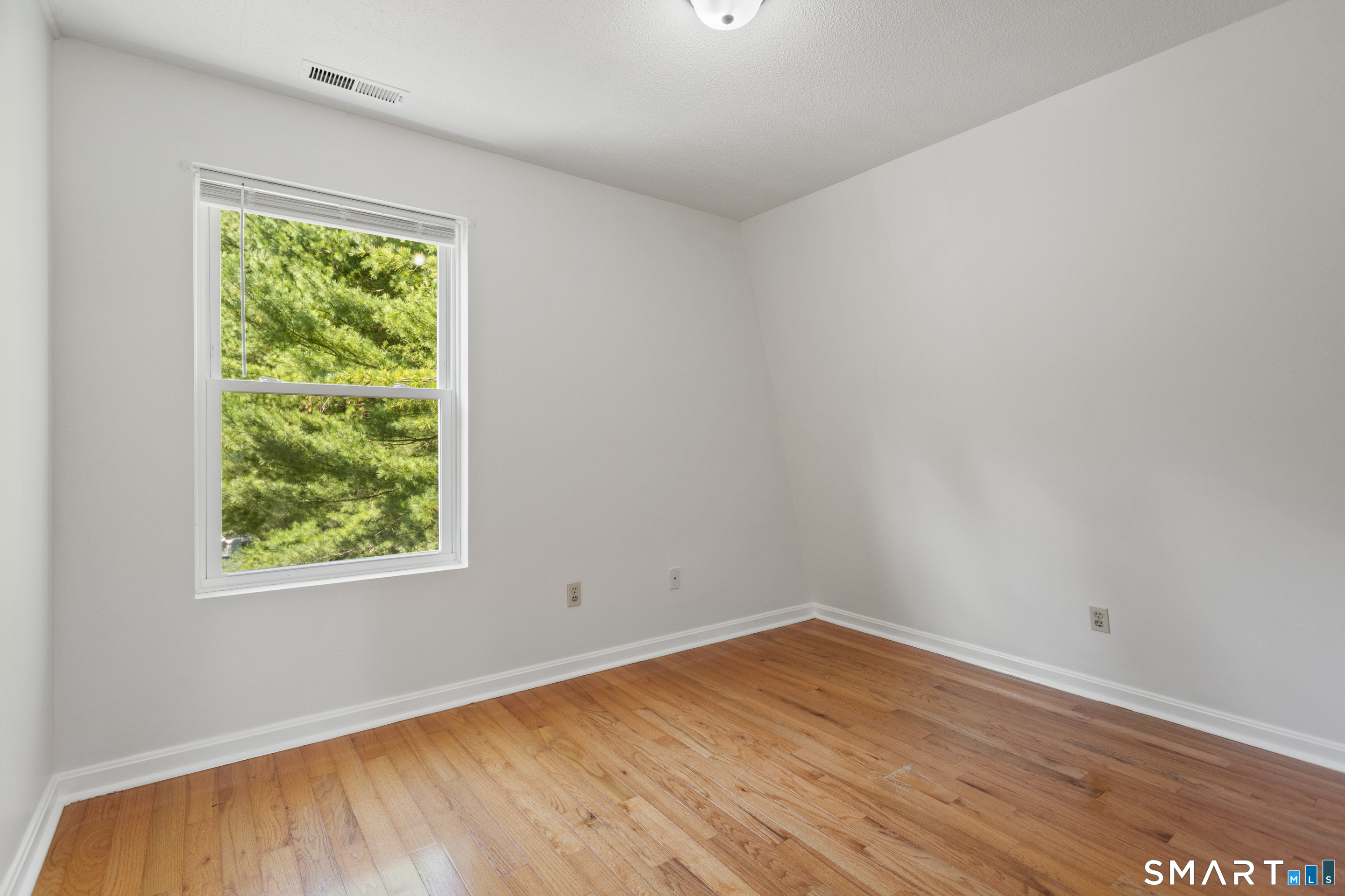 124 Branca Court Milford CT 06461