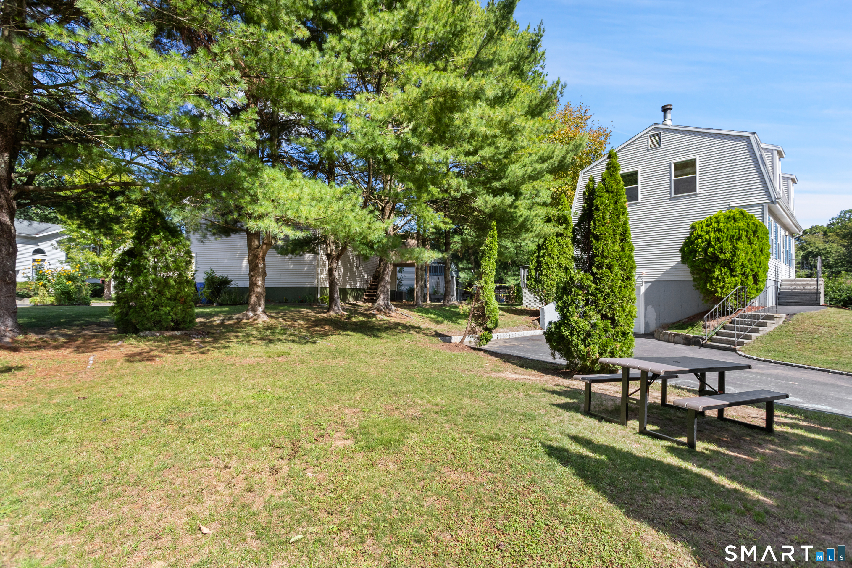 124 Branca Court Milford CT 06461