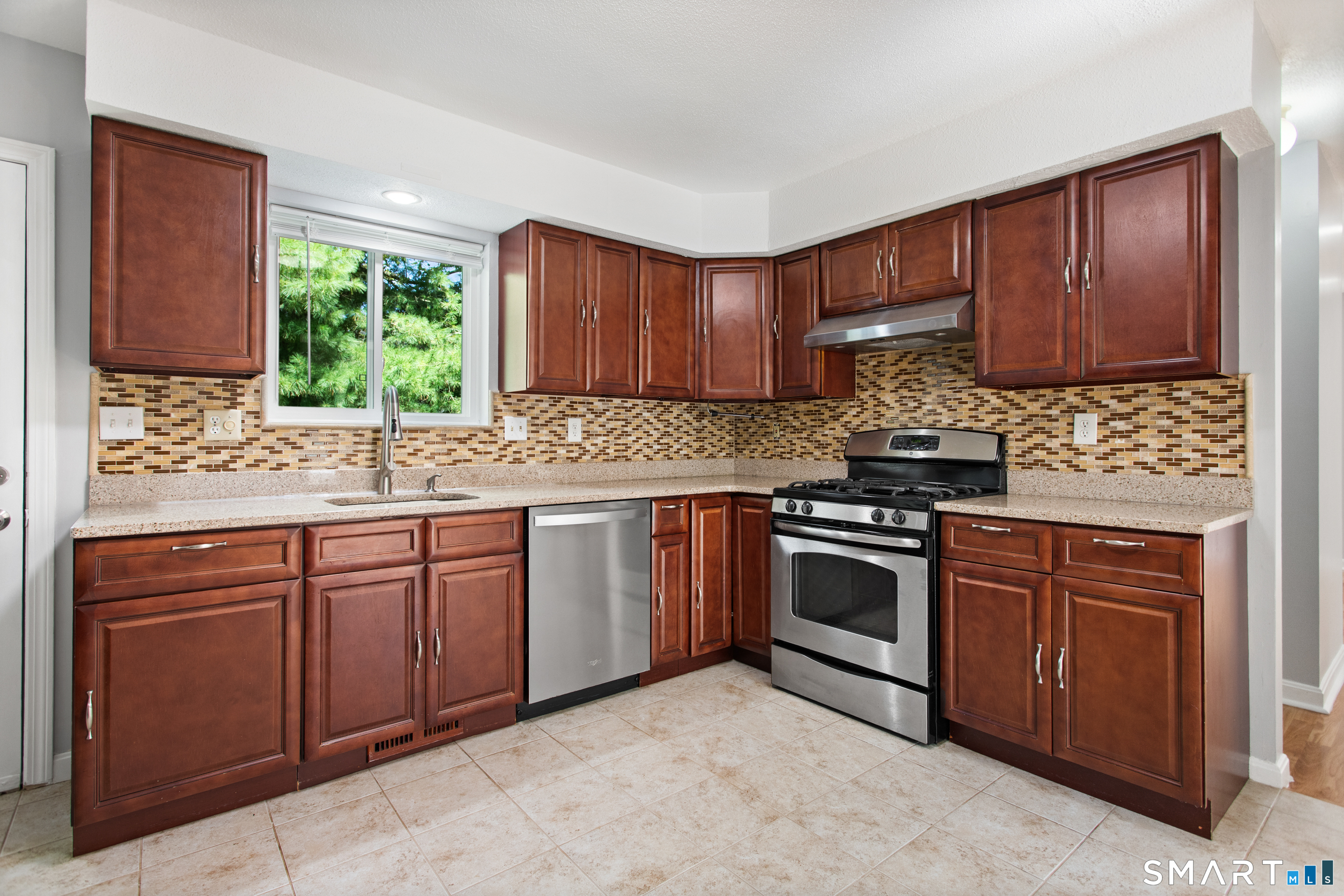 124 Branca Court Milford CT 06461