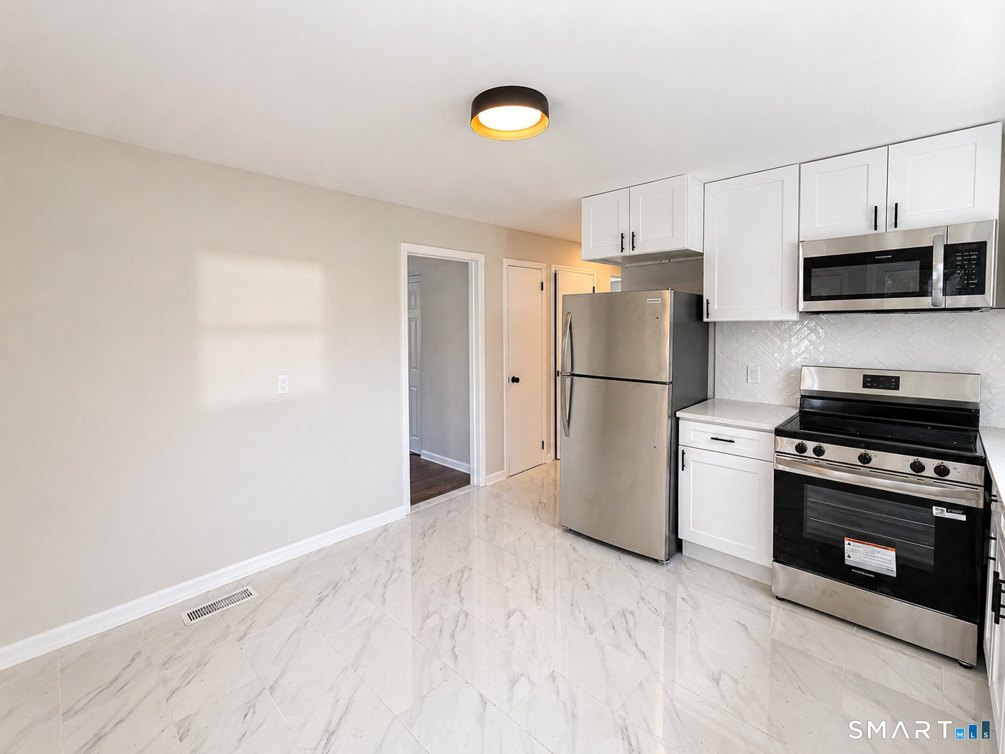 405 Wilcoxson Avenue Stratford CT 06614
