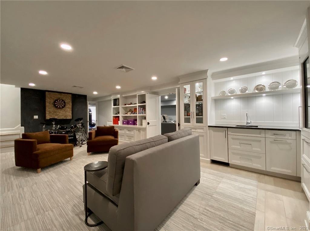7 Whaling Road Darien CT 06820