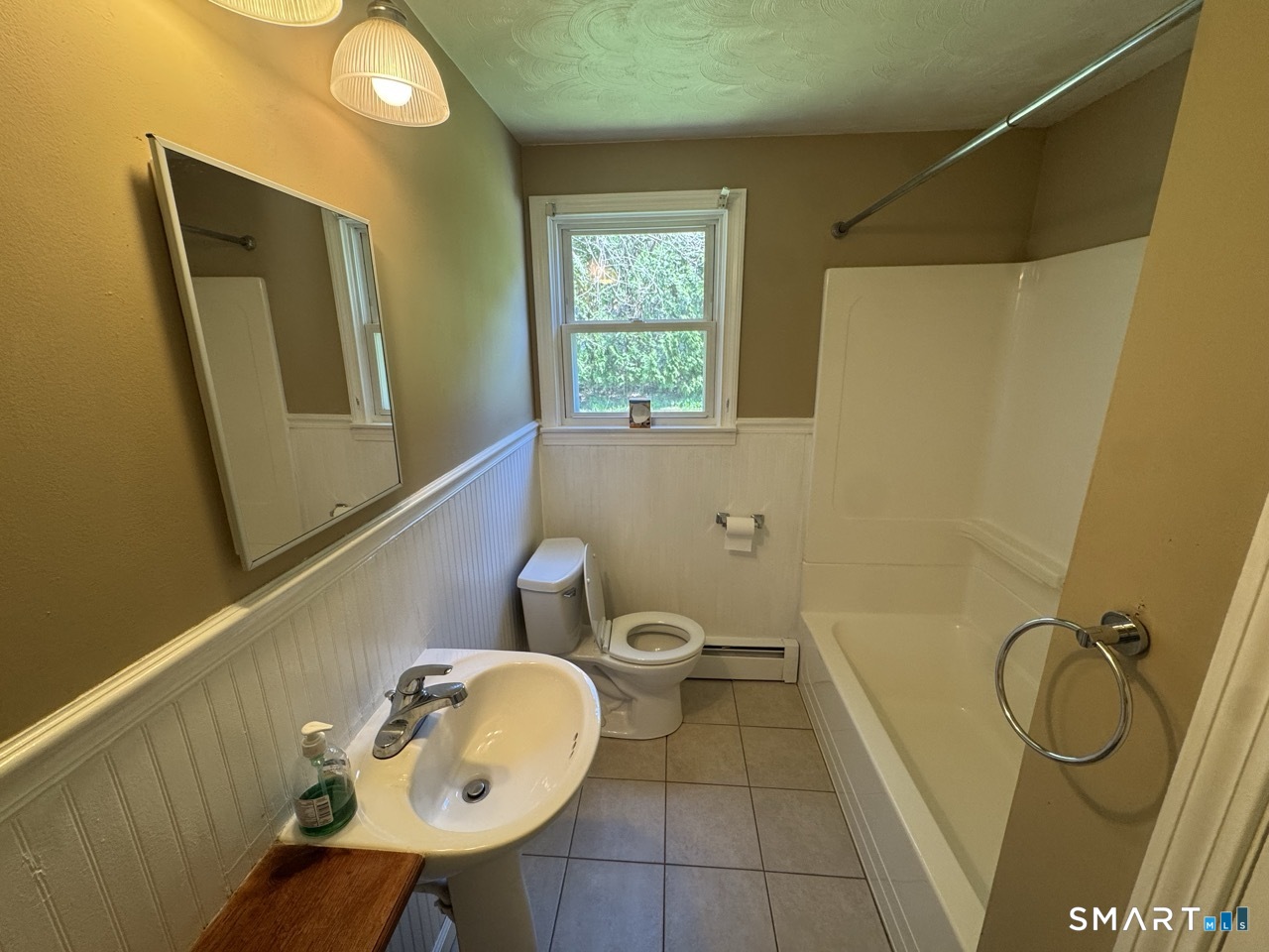 44 Saint James Avenue Enfield CT 06082