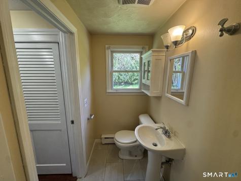 44 Saint James Avenue Enfield CT 06082