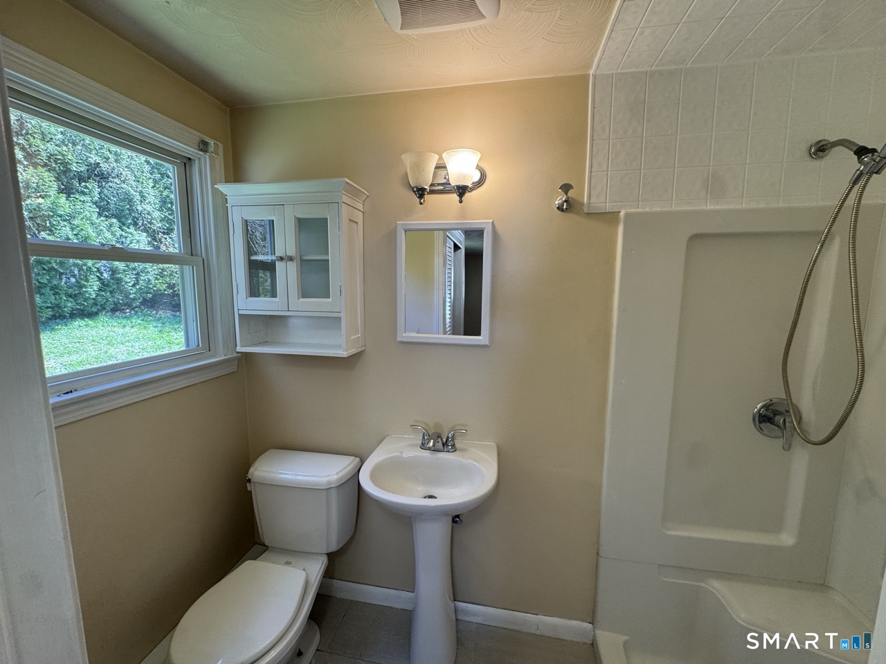 44 Saint James Avenue Enfield CT 06082