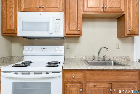 32 Bunce Drive Manchester CT 06040
