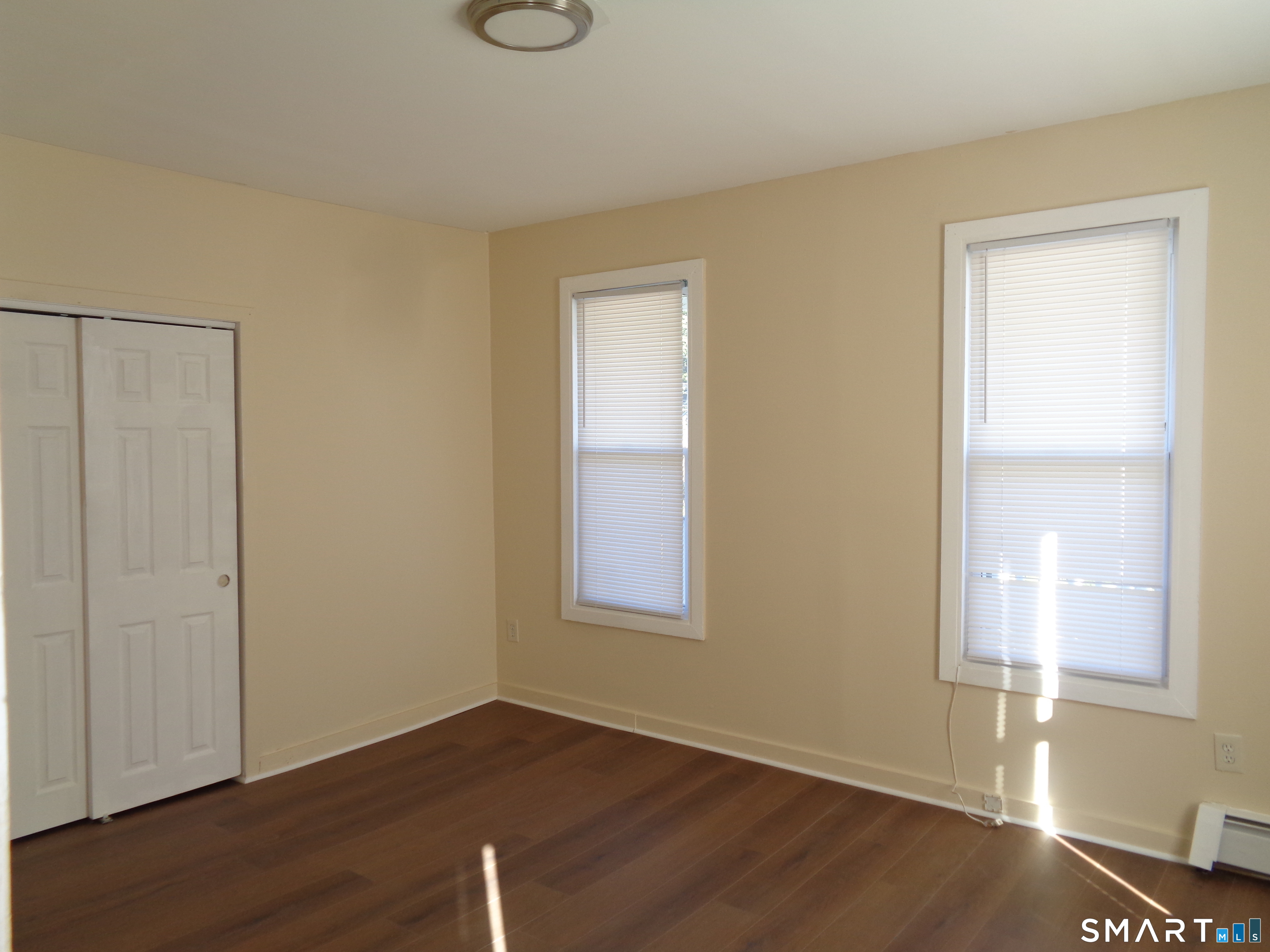 92 Smith Street Derby CT 06418