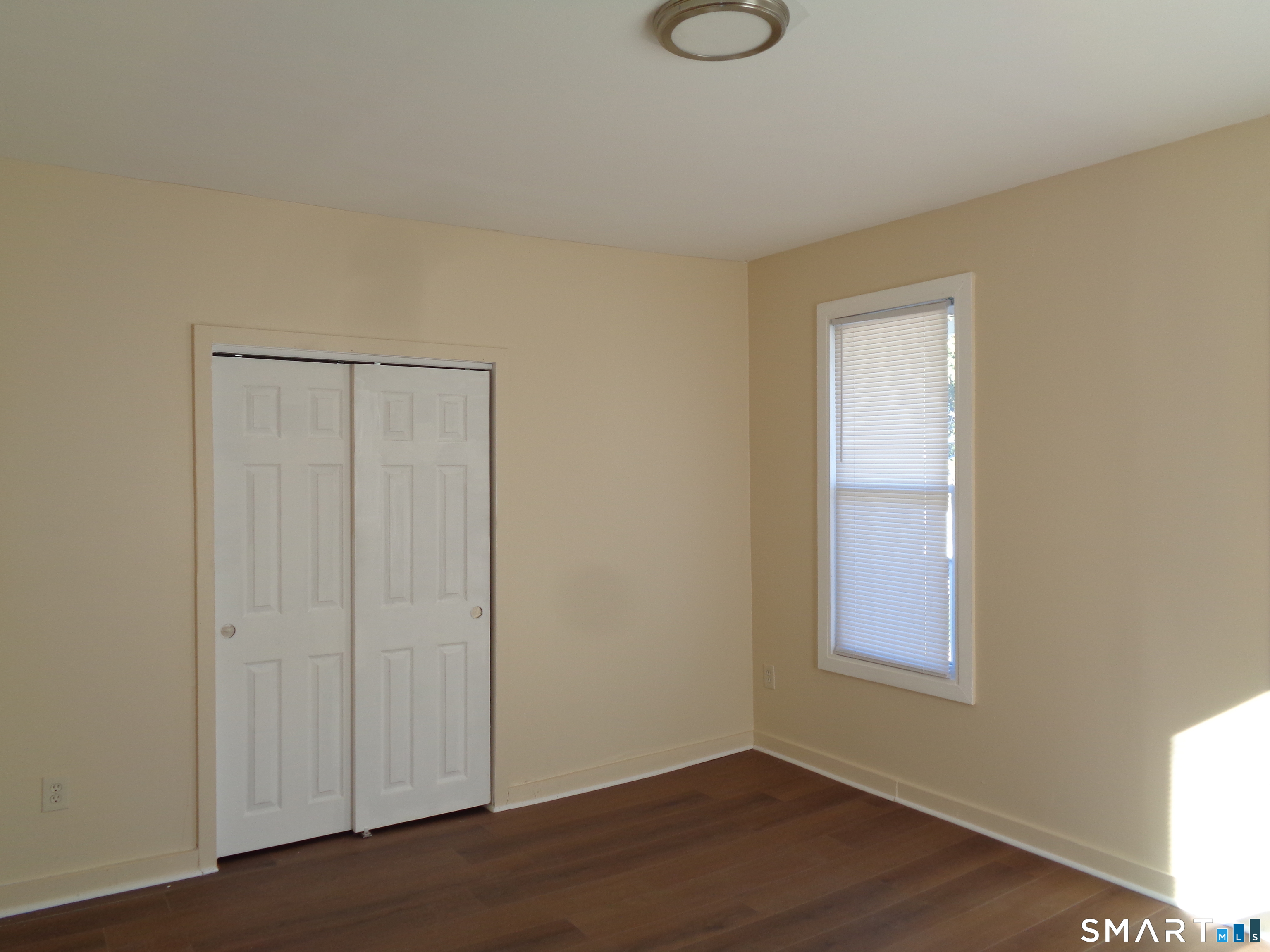 92 Smith Street Derby CT 06418