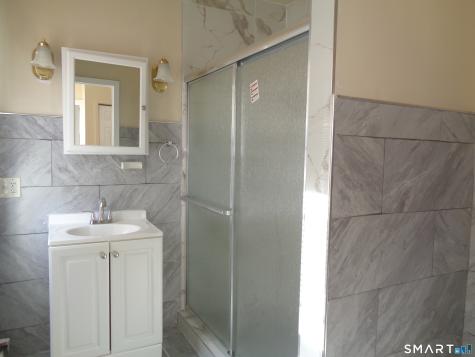 92 Smith Street Derby CT 06418