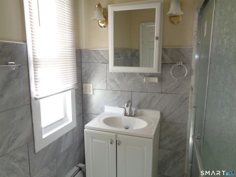 92 Smith Street Derby CT 06418