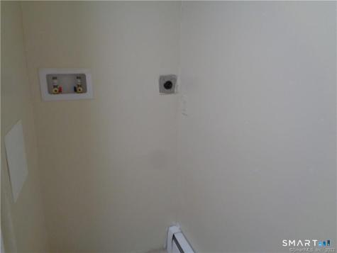 92 Smith Street Derby CT 06418