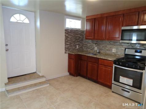 92 Smith Street Derby CT 06418