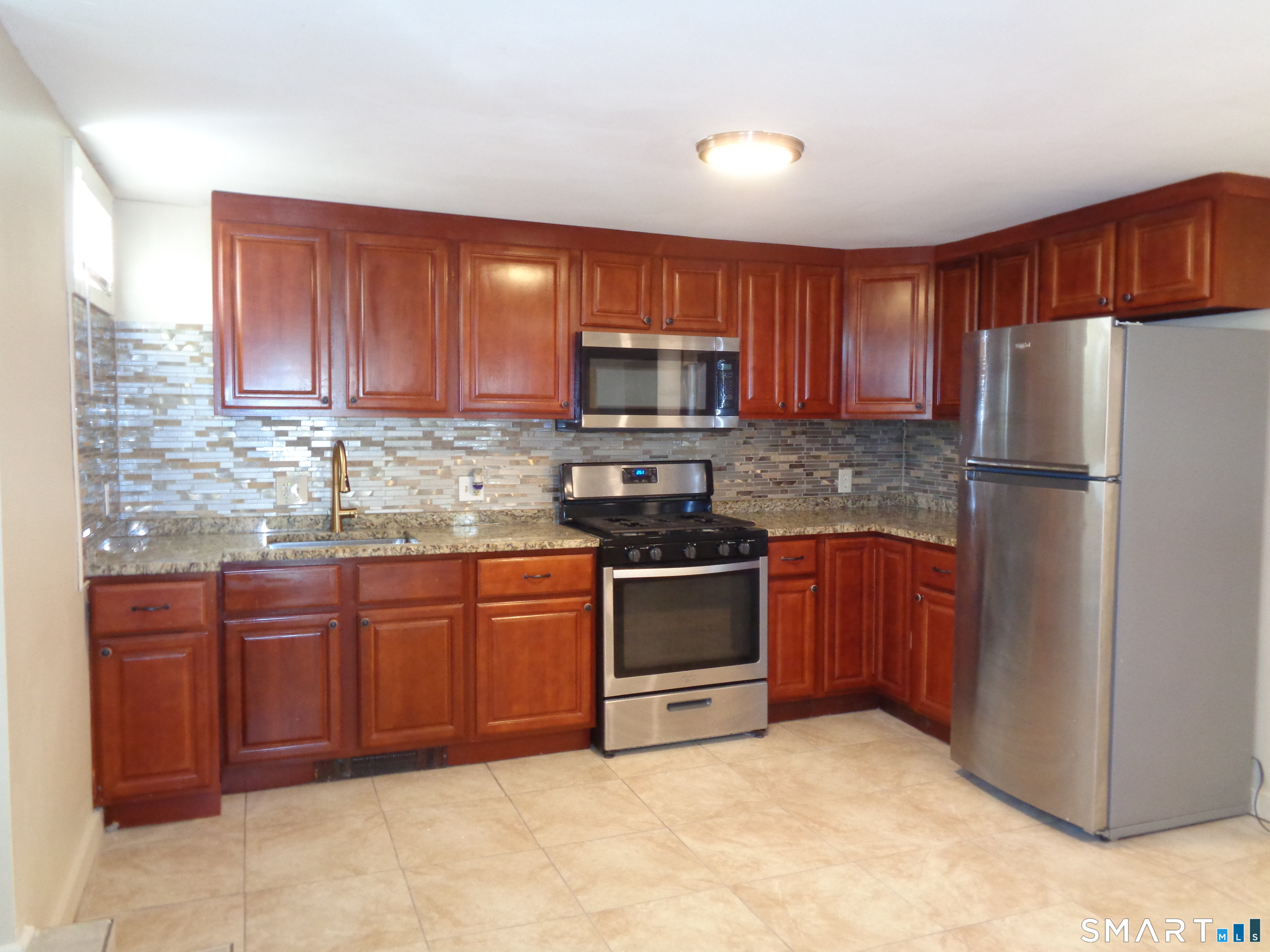 92 Smith Street Derby CT 06418