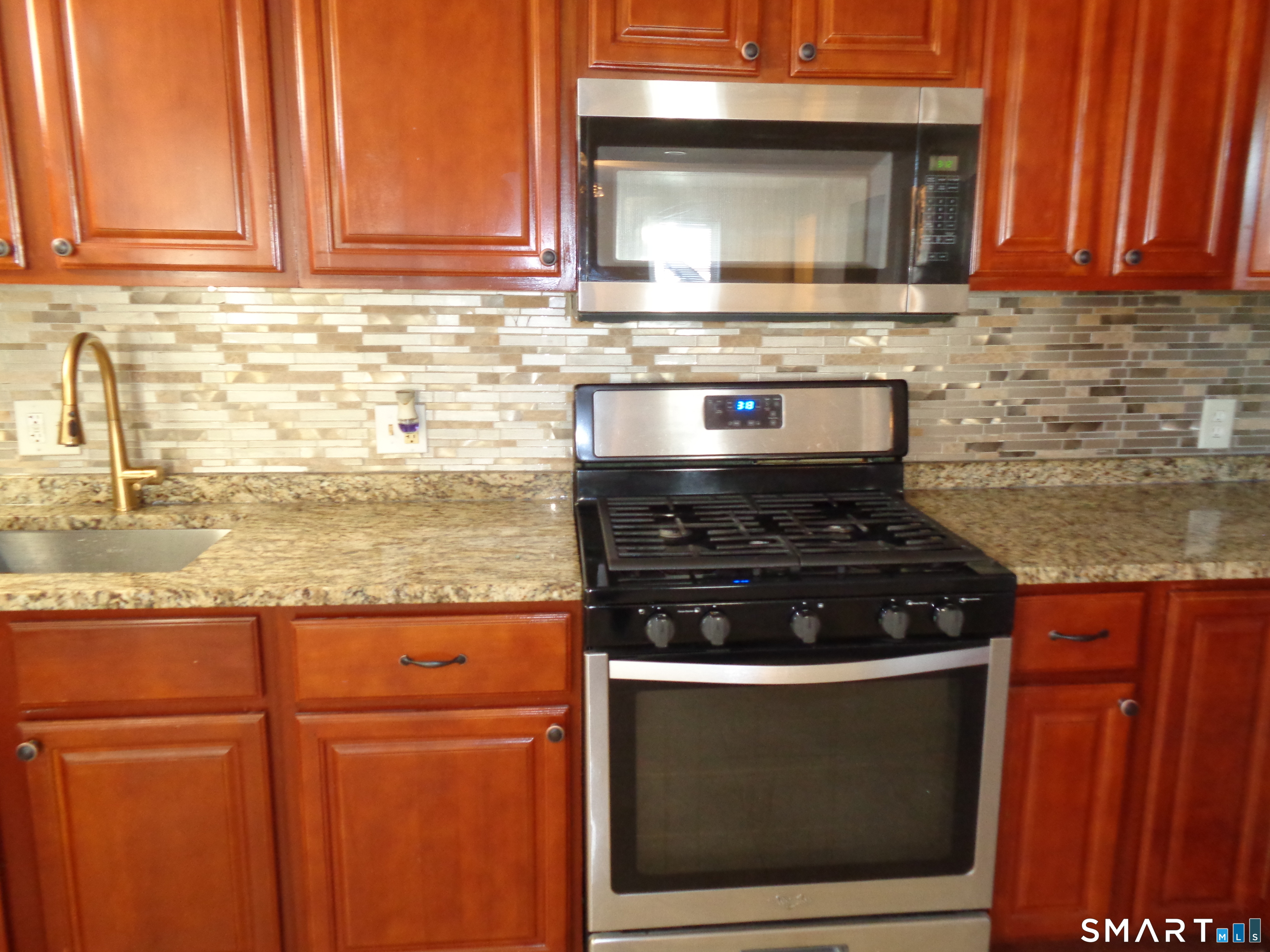 92 Smith Street Derby CT 06418