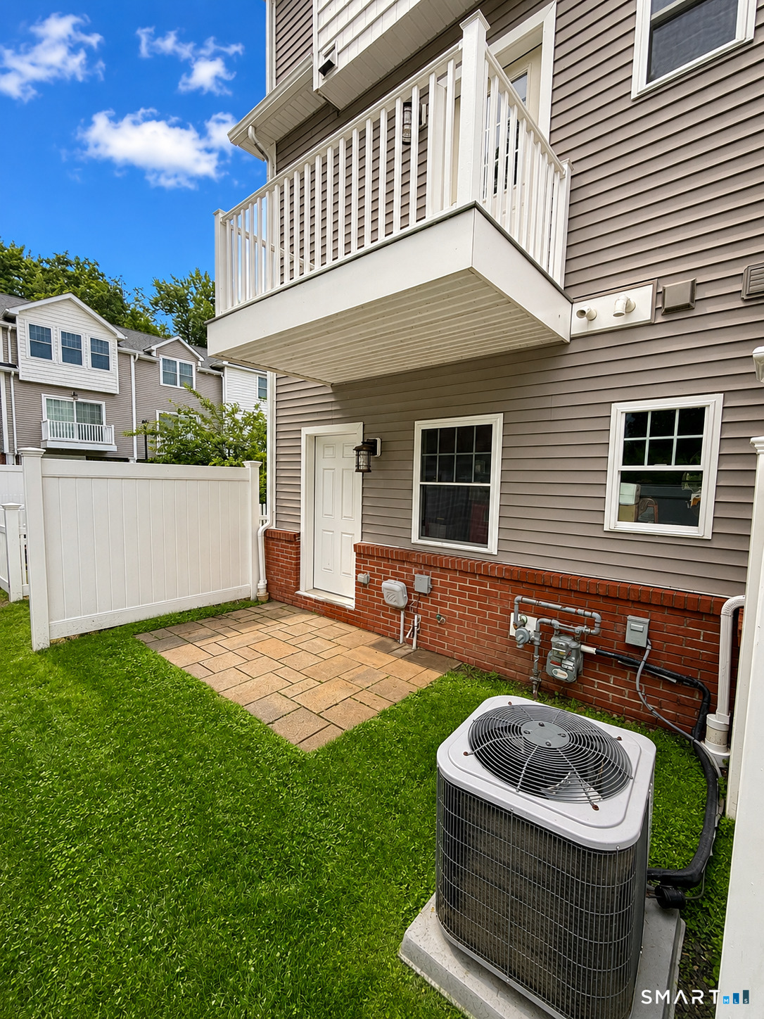 25 Naubuc Avenue Glastonbury CT 06033