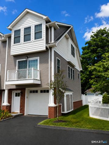 25 Naubuc Avenue Glastonbury CT 06033