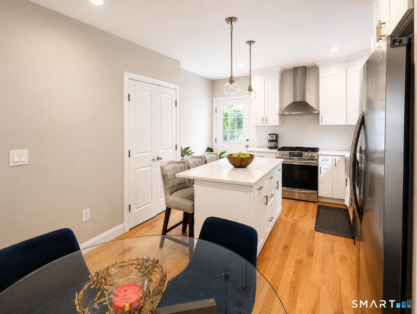 25 Naubuc Avenue Glastonbury CT 06033
