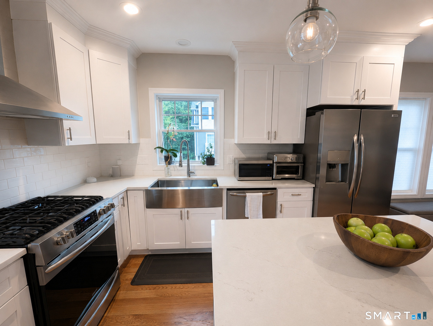 25 Naubuc Avenue Glastonbury CT 06033