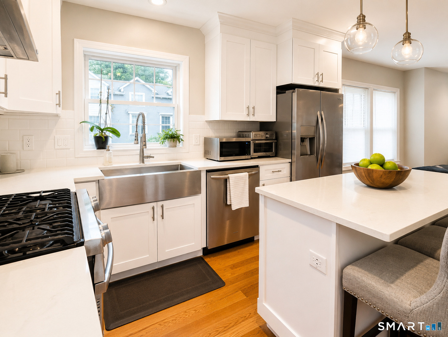 25 Naubuc Avenue Glastonbury CT 06033