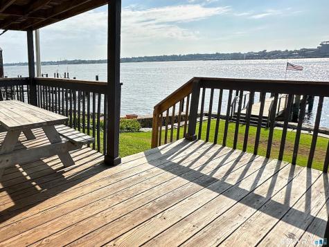 251 Thames Street Groton CT 06340