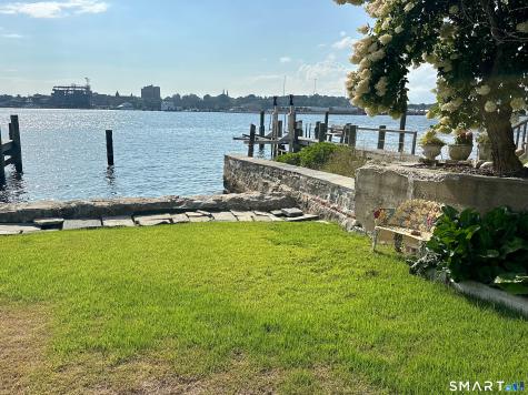 251 Thames Street Groton CT 06340