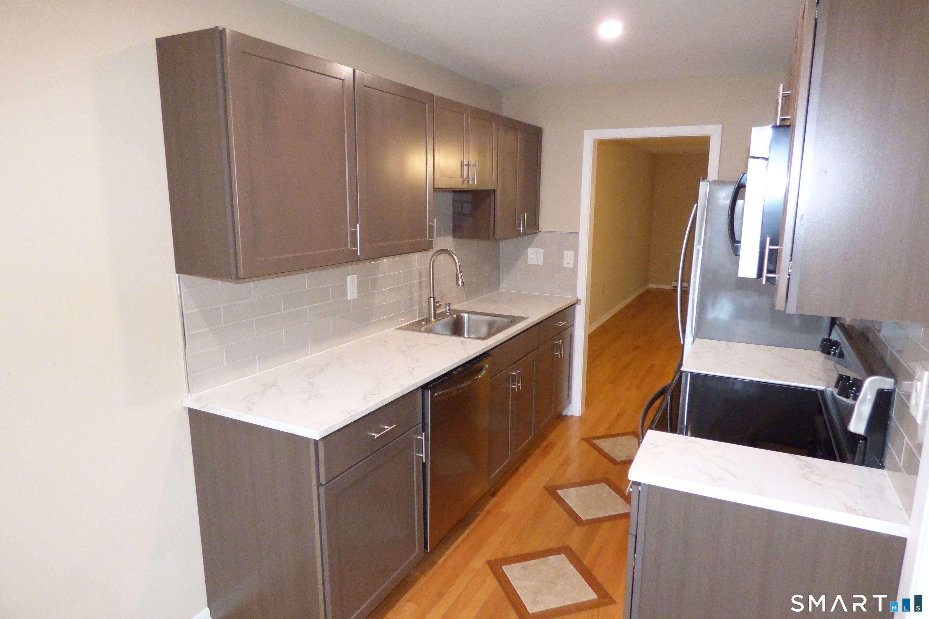35 Mountain Laurel Court Cromwell CT 06416