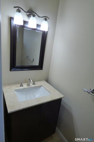 35 Mountain Laurel Court Cromwell CT 06416