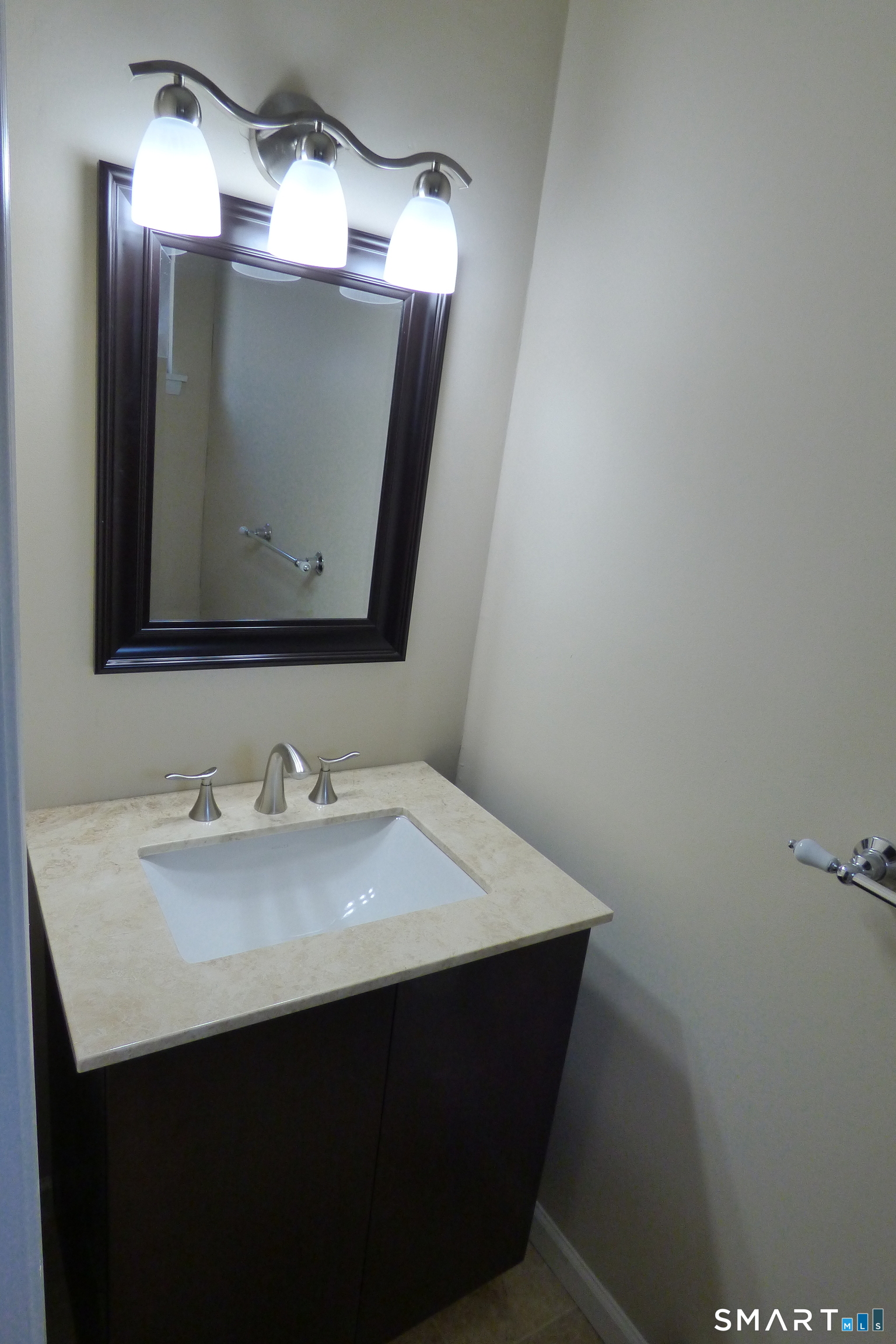 35 Mountain Laurel Court Cromwell CT 06416